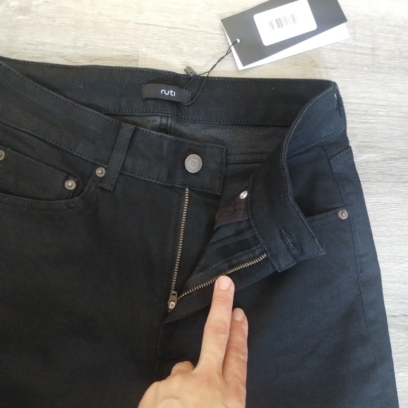 Ruti Iconic Fitted Black Jeans 0 - Picture 3 of 6